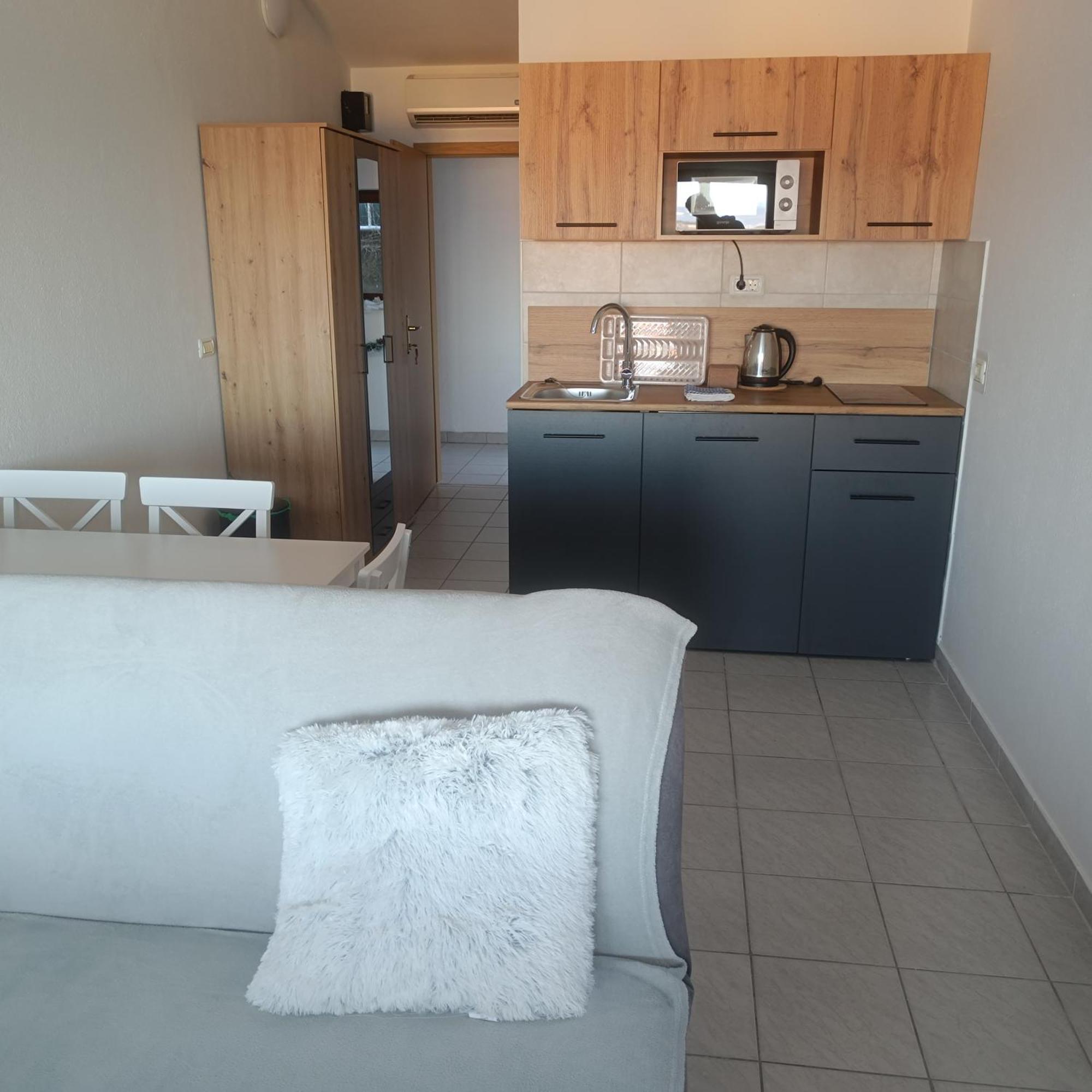 Studio Vesna & Zan Capodistria Esterno foto